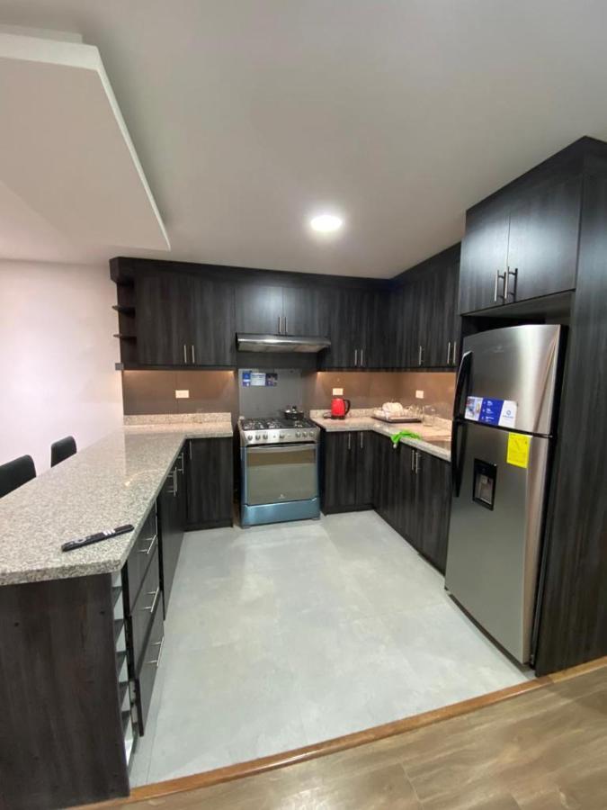Lindo Departamento Con Vista Increible A Cuencaアパートメント エクステリア 写真
